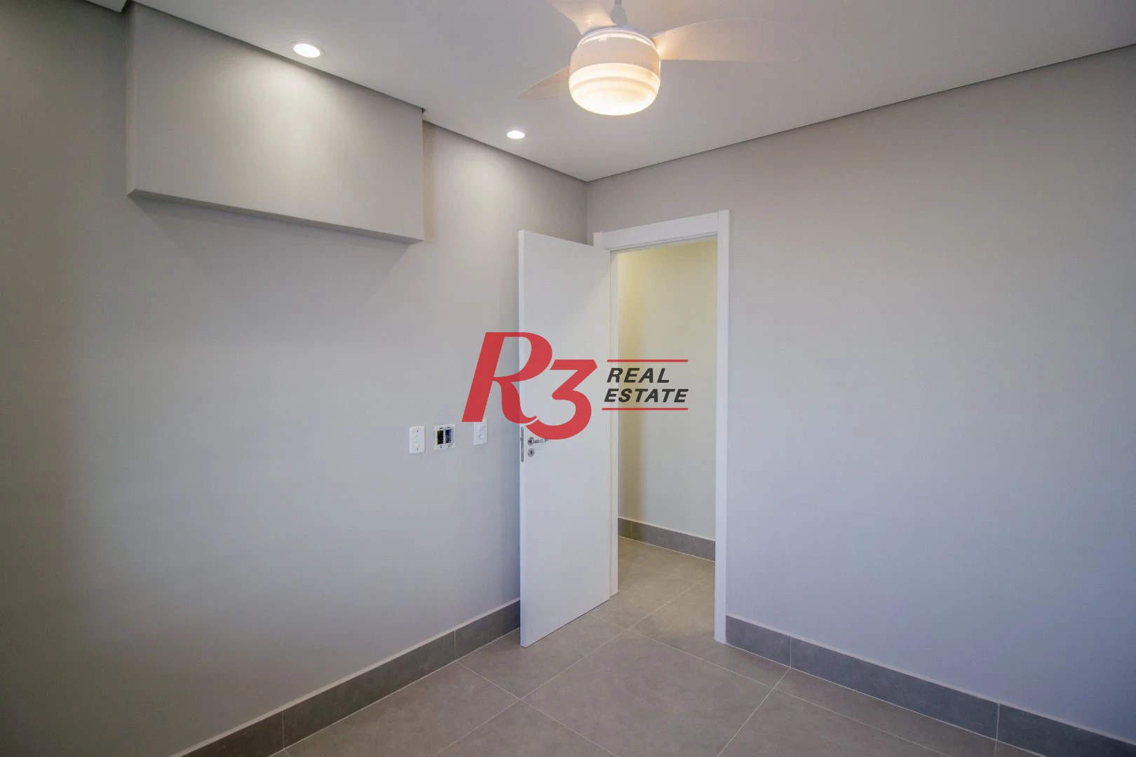 Apartamento com 3 dormitórios à venda, 84 m² por R$ 940.000,00 - Marapé - Santos/SP