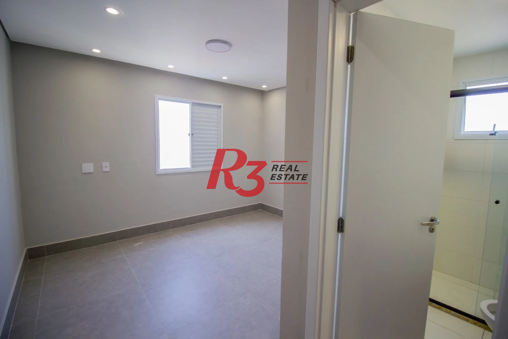 Apartamento com 3 dormitórios à venda, 84 m² por R$ 940.000,00 - Marapé - Santos/SP