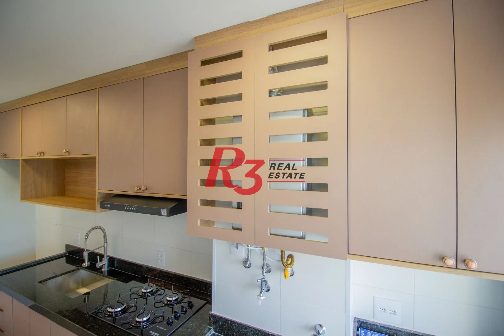 Apartamento com 3 dormitórios à venda, 84 m² por R$ 940.000,00 - Marapé - Santos/SP