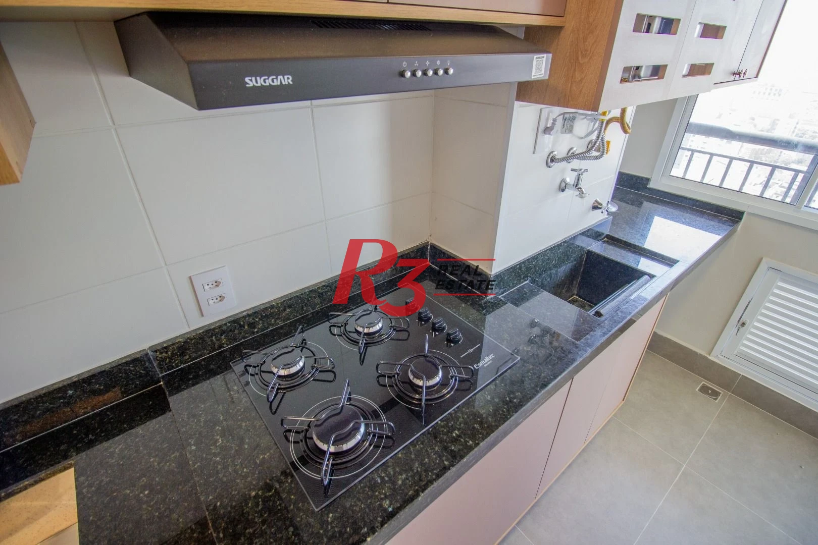 Apartamento com 3 dormitórios à venda, 84 m² por R$ 940.000,00 - Marapé - Santos/SP