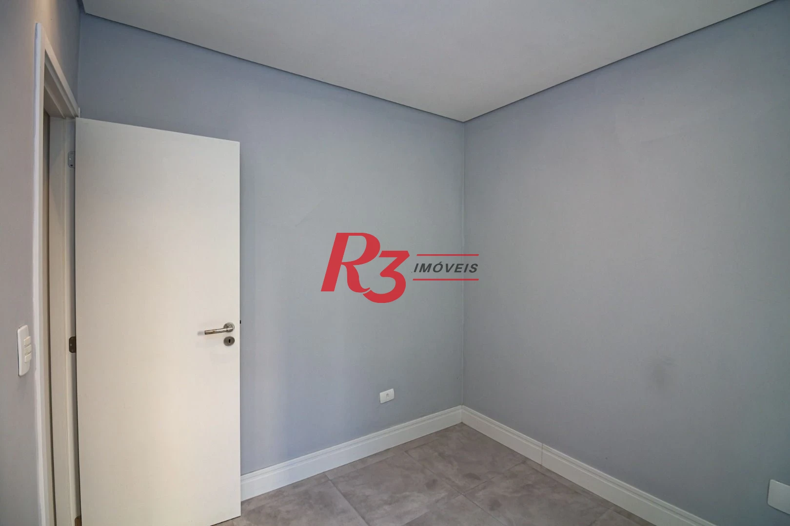 Sobrado com 2 dormitórios à venda, 92 m² por R$ 550.000,00 - Marapé - Santos/SP