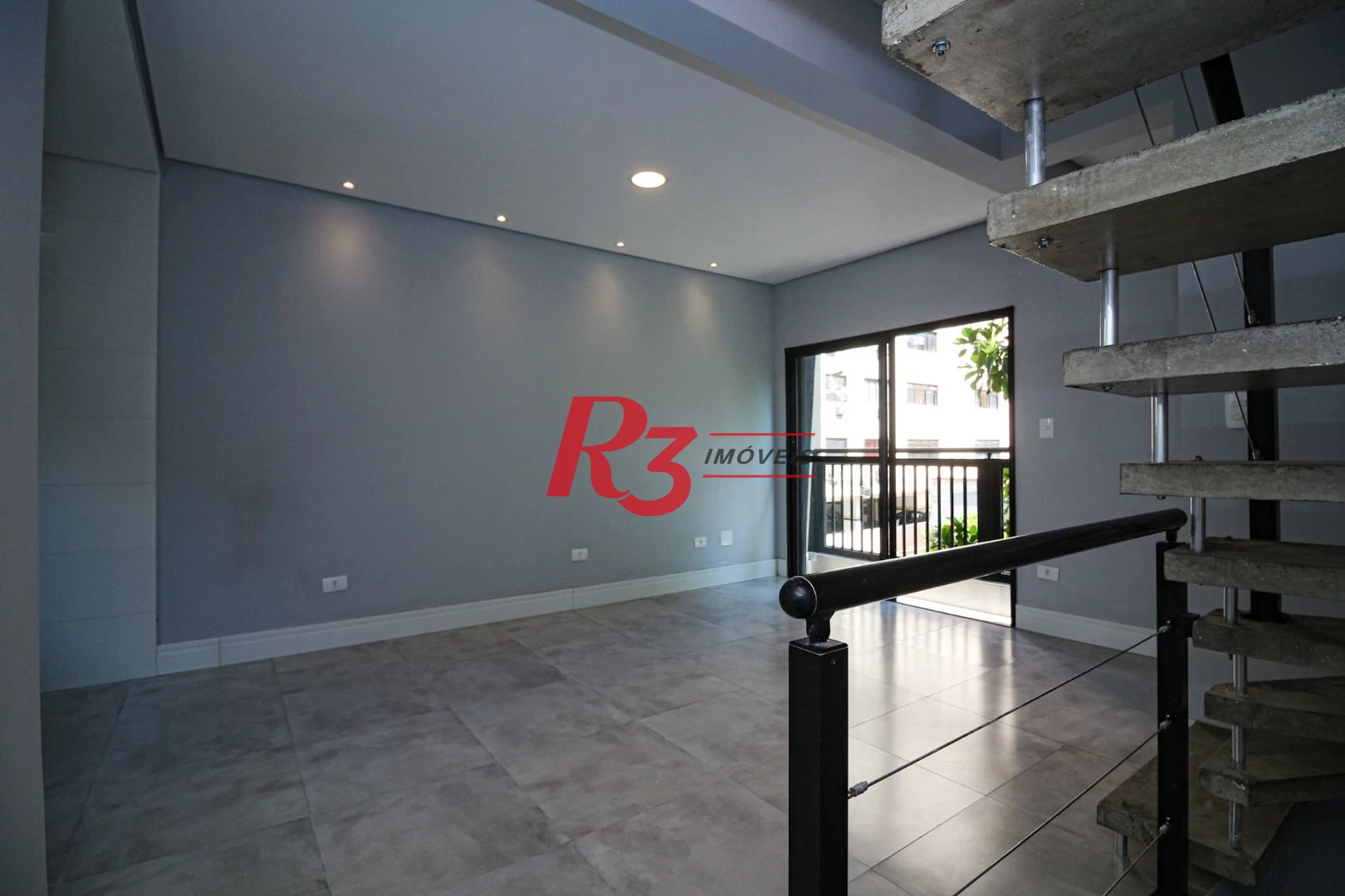 Sobrado com 2 dormitórios à venda, 92 m² por R$ 550.000,00 - Marapé - Santos/SP