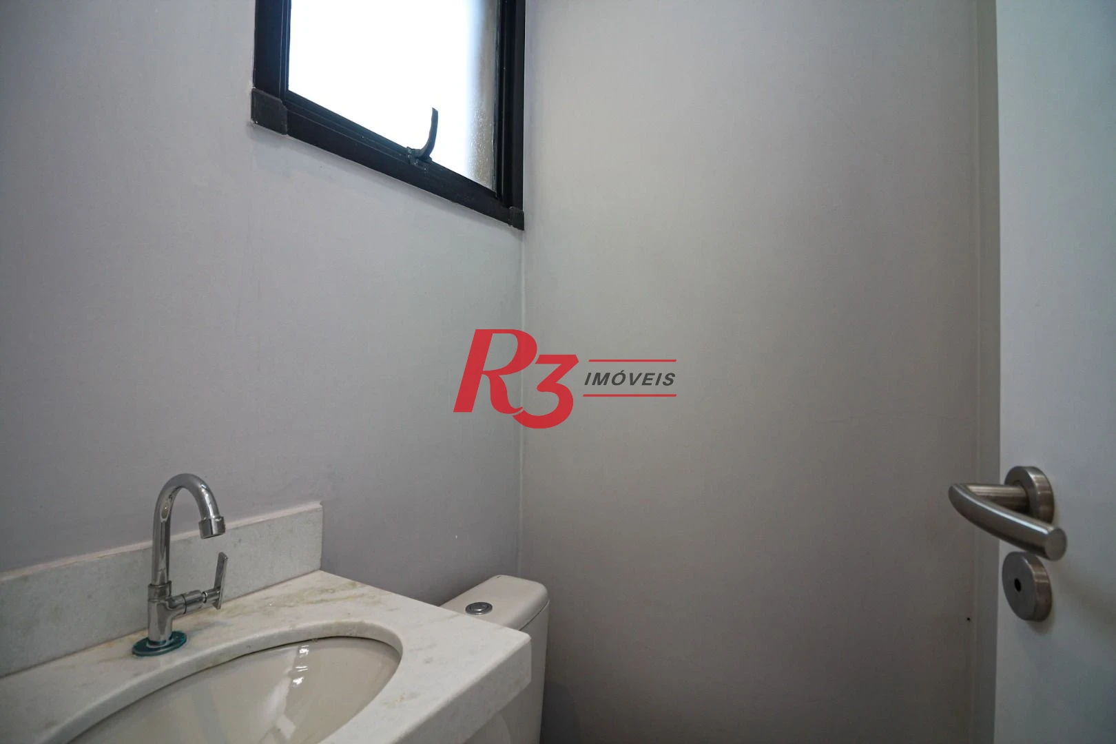 Sobrado com 2 dormitórios à venda, 92 m² por R$ 550.000,00 - Marapé - Santos/SP
