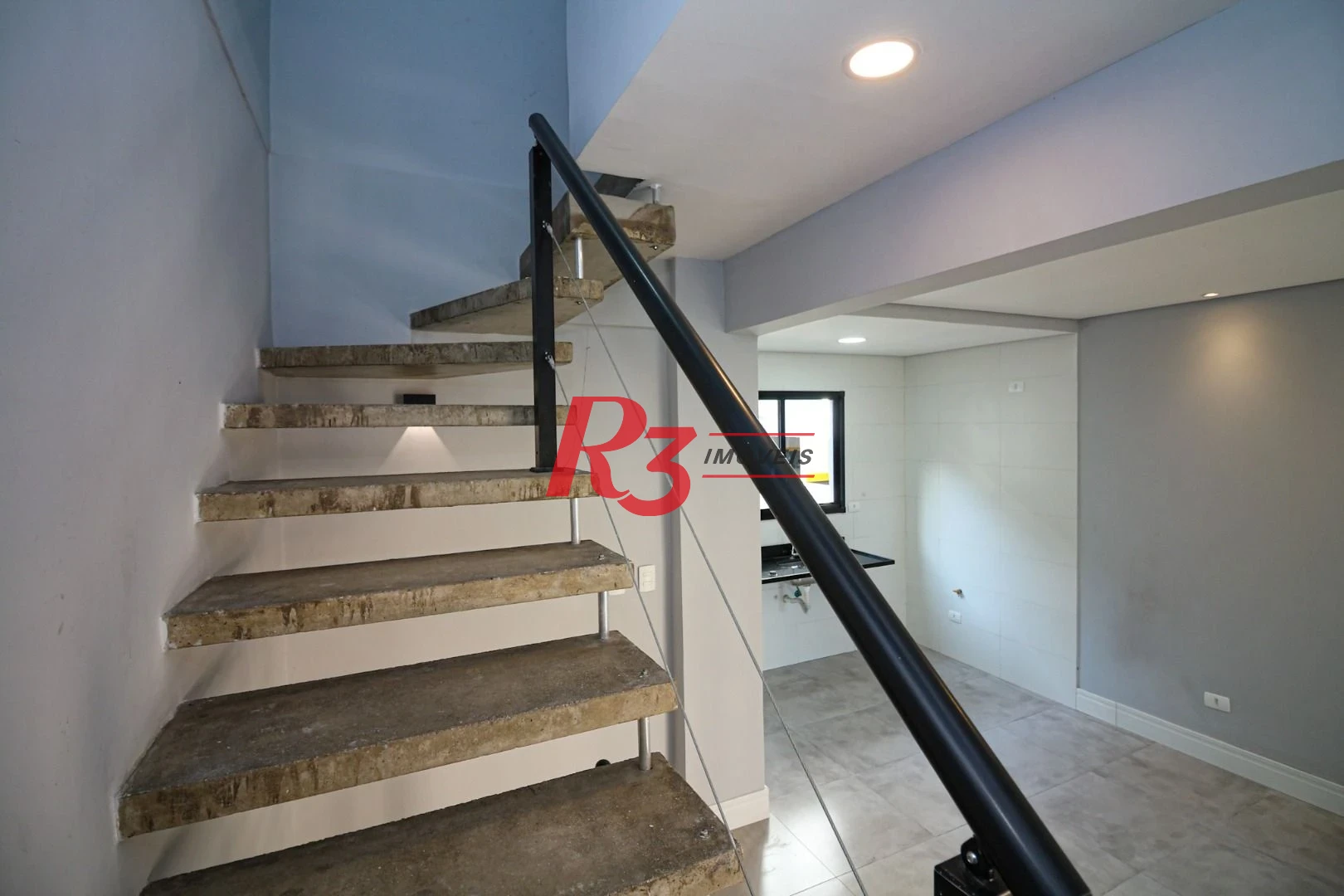 Sobrado com 2 dormitórios à venda, 92 m² por R$ 550.000,00 - Marapé - Santos/SP