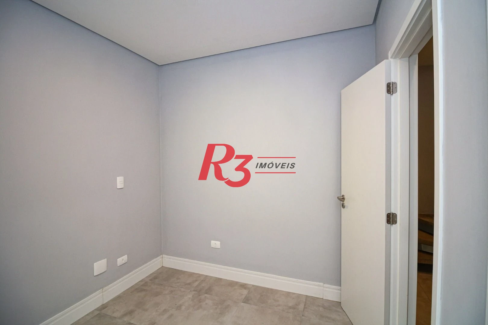 Sobrado com 2 dormitórios à venda, 92 m² por R$ 550.000,00 - Marapé - Santos/SP
