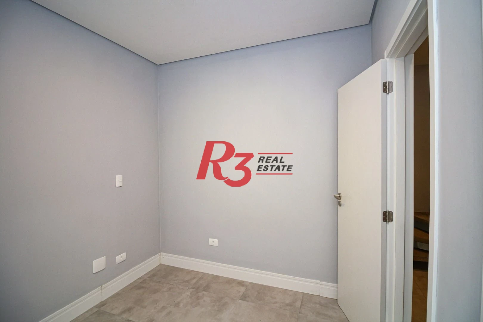 Sobrado com 2 dormitórios à venda, 92 m² por R$ 655.000,00 - Marapé - Santos/SP