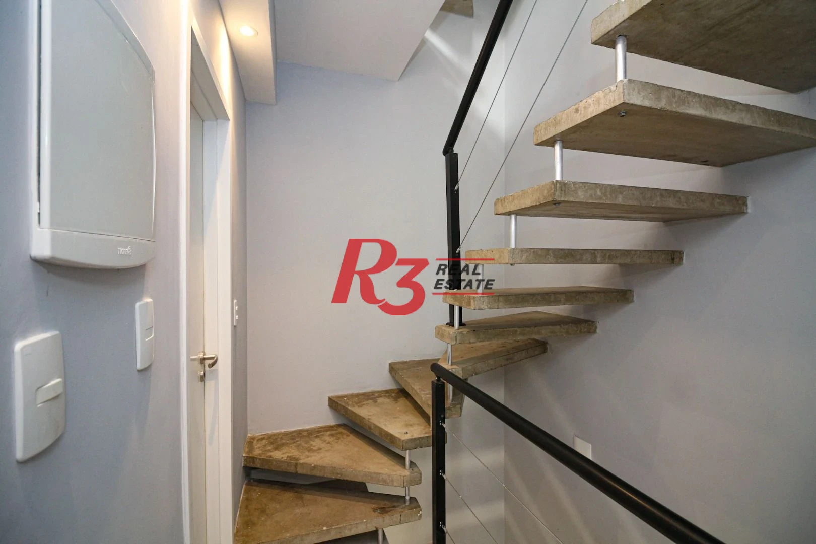 Sobrado com 2 dormitórios à venda, 92 m² por R$ 655.000,00 - Marapé - Santos/SP