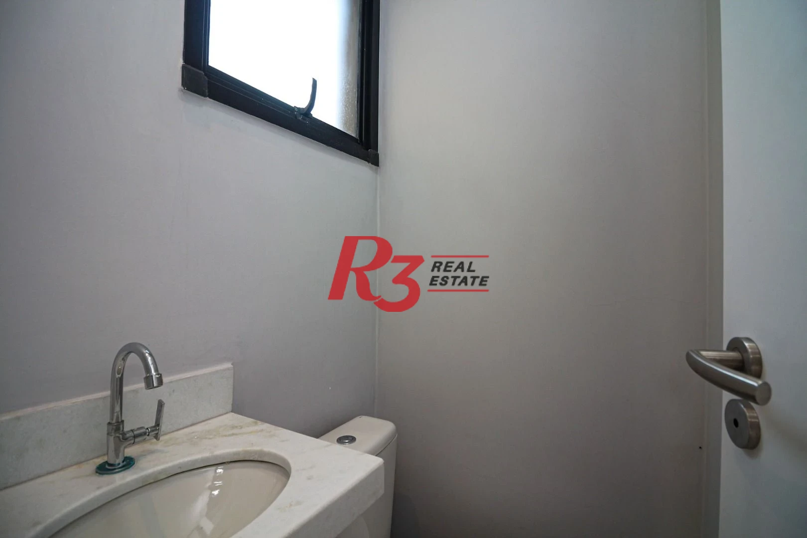 Sobrado com 2 dormitórios à venda, 92 m² por R$ 655.000,00 - Marapé - Santos/SP