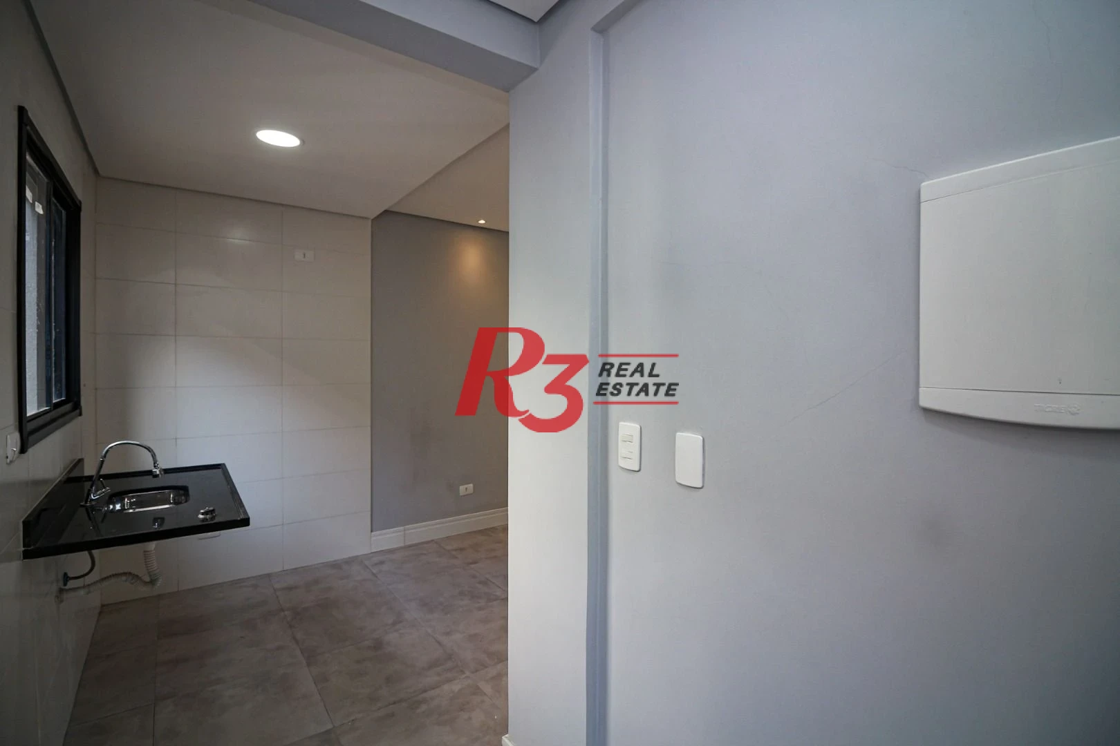 Sobrado com 2 dormitórios à venda, 92 m² por R$ 655.000,00 - Marapé - Santos/SP