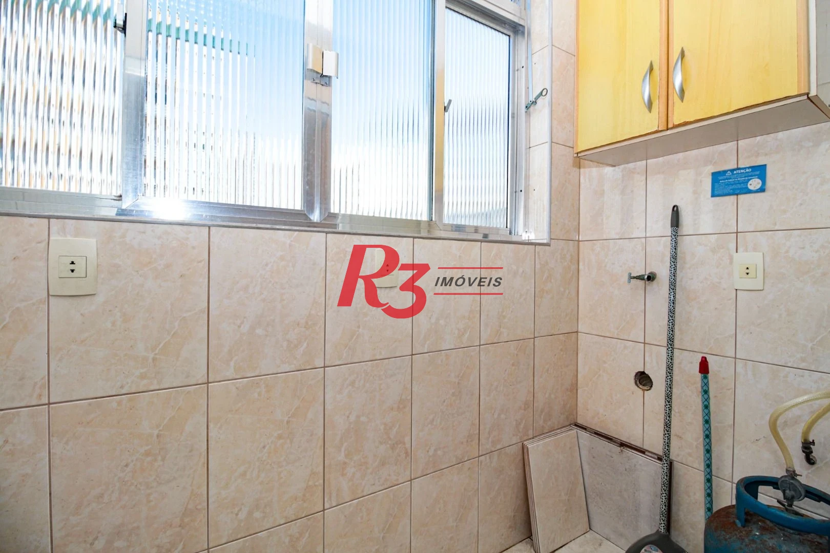 Apartamento com 2 dormitórios, 90 m² - venda por R$ 650.000,00 ou aluguel por R$ 5.906,00/mês - Gonzaga - Santos/SP