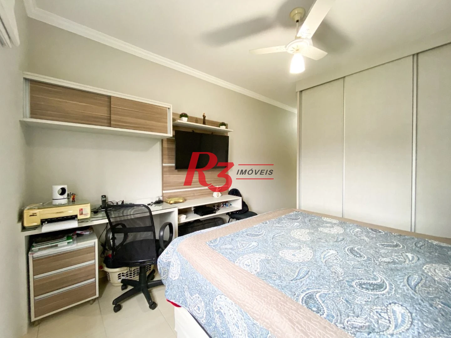 Sobrado com 3 dormitórios à venda, 130 m² por R$ 980.000 no José Menino - Santos/SP