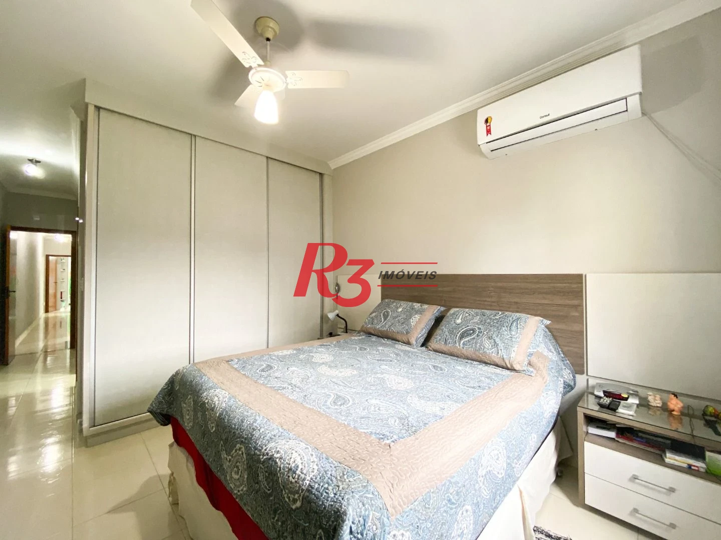 Sobrado com 3 dormitórios à venda, 130 m² por R$ 980.000 no José Menino - Santos/SP