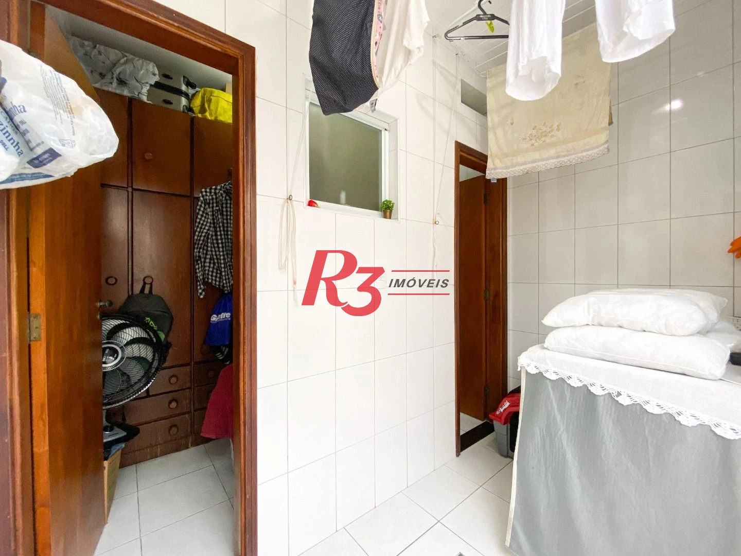 Sobrado com 3 dormitórios à venda, 130 m² por R$ 980.000 no José Menino - Santos/SP