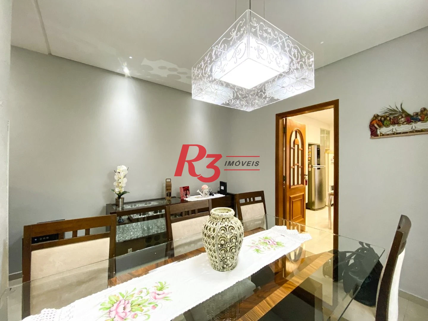Sobrado com 3 dormitórios à venda, 130 m² por R$ 980.000 no José Menino - Santos/SP