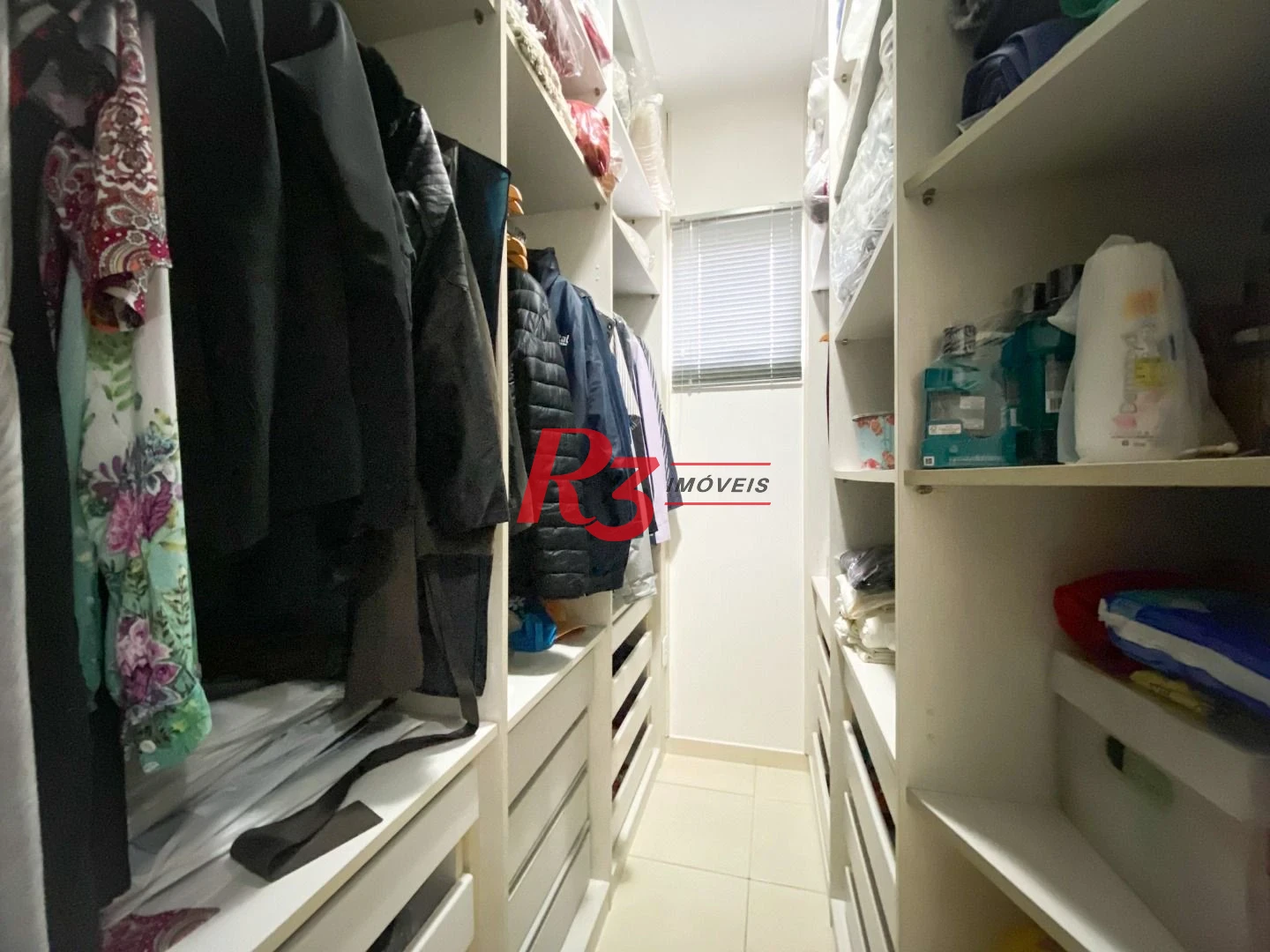 Sobrado com 3 dormitórios à venda, 130 m² por R$ 980.000 no José Menino - Santos/SP