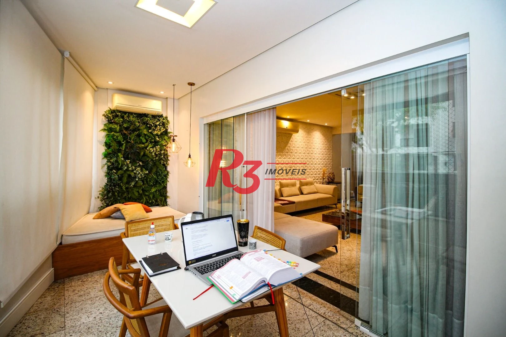 Sobrado à venda, 350 m² por R$ 2.250.000,00 - Campo Grande - Santos/SP