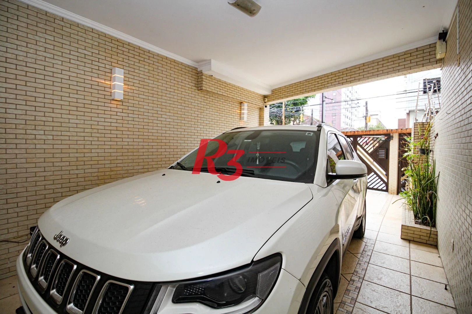 Sobrado à venda, 350 m² por R$ 2.250.000,00 - Campo Grande - Santos/SP