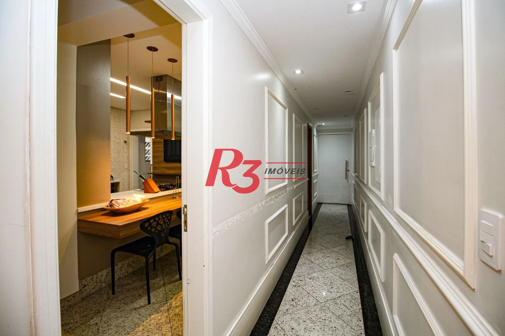 Sobrado à venda, 350 m² por R$ 2.250.000,00 - Campo Grande - Santos/SP