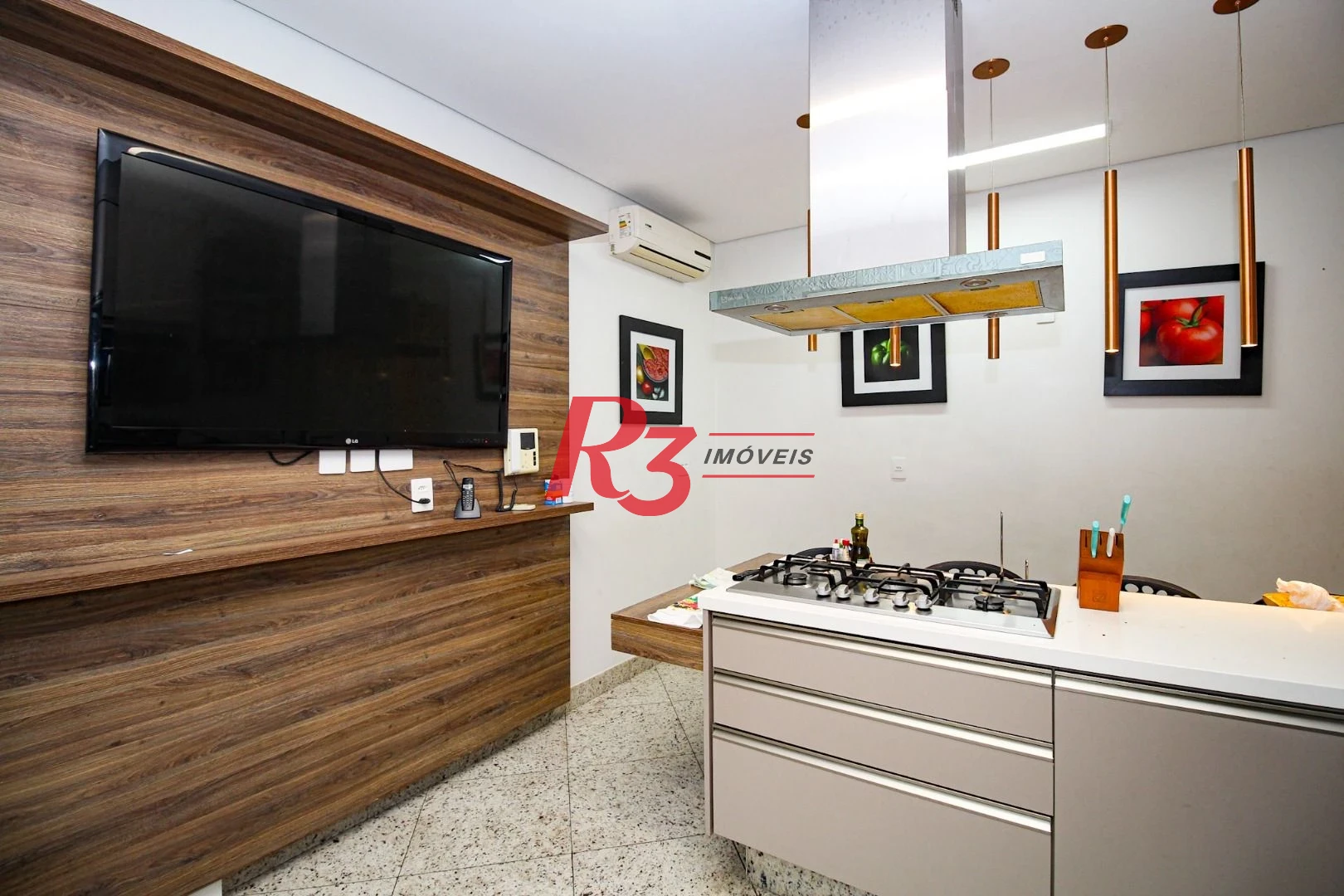 Sobrado à venda, 350 m² por R$ 2.250.000,00 - Campo Grande - Santos/SP