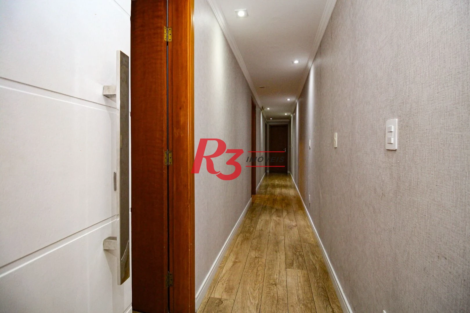 Sobrado à venda, 350 m² por R$ 2.250.000,00 - Campo Grande - Santos/SP