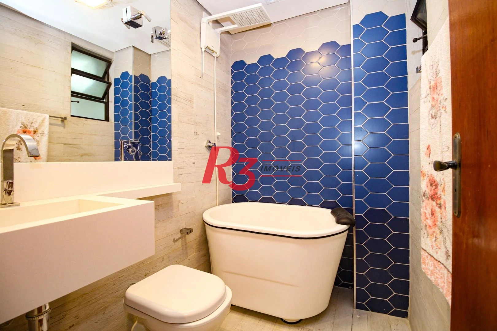 Sobrado à venda, 350 m² por R$ 2.250.000,00 - Campo Grande - Santos/SP