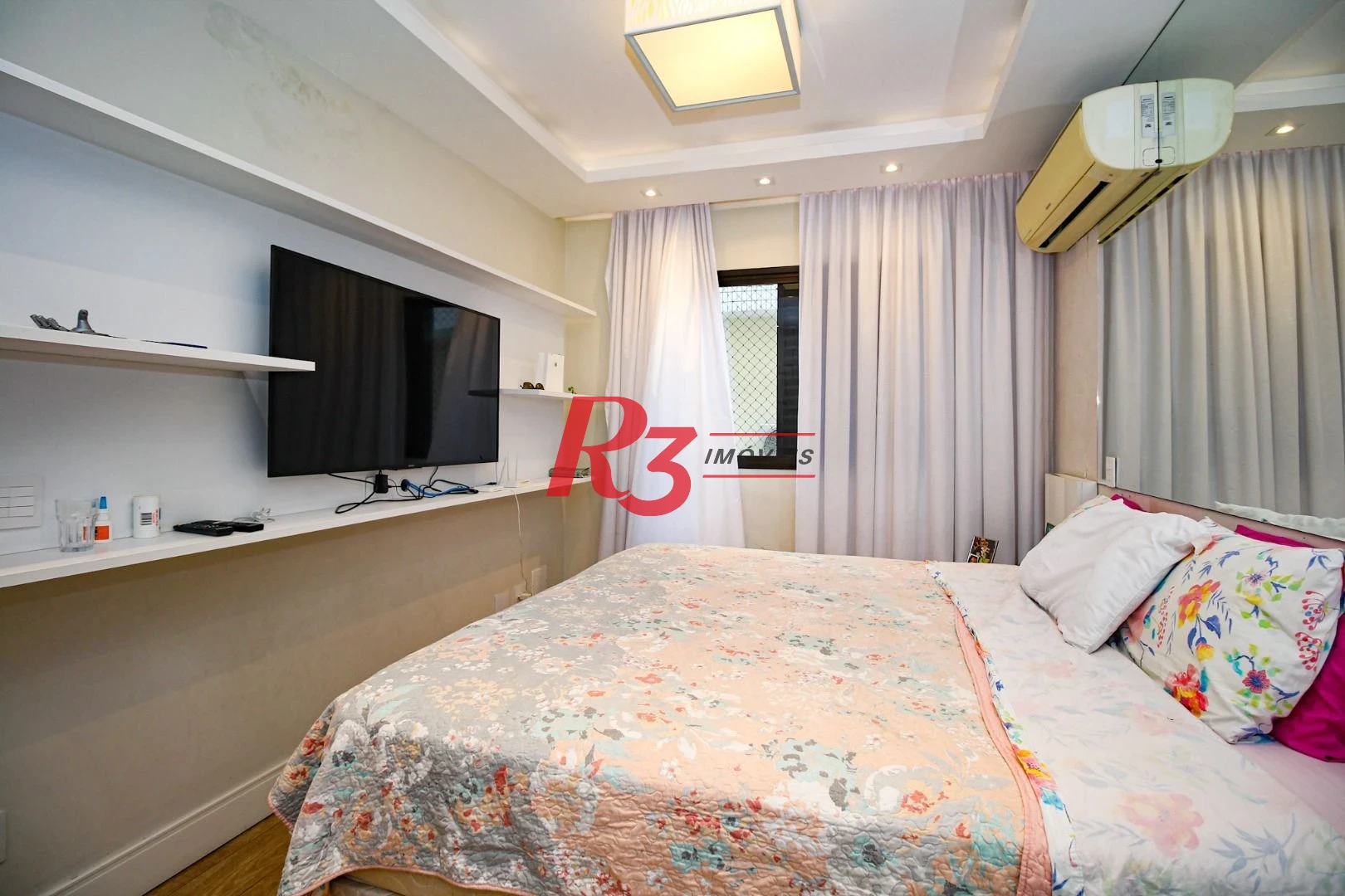 Sobrado à venda, 350 m² por R$ 2.250.000,00 - Campo Grande - Santos/SP