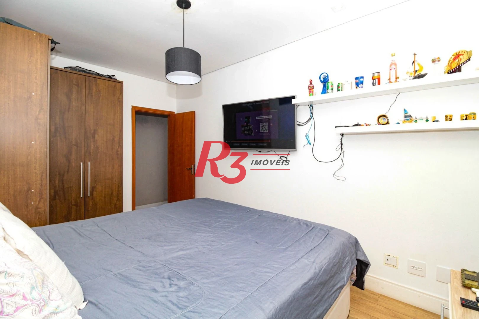 Sobrado à venda, 350 m² por R$ 2.250.000,00 - Campo Grande - Santos/SP