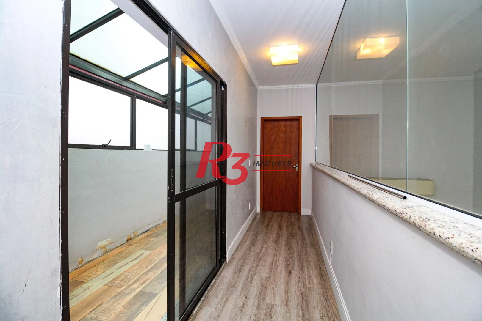 Sobrado à venda, 350 m² por R$ 2.250.000,00 - Campo Grande - Santos/SP