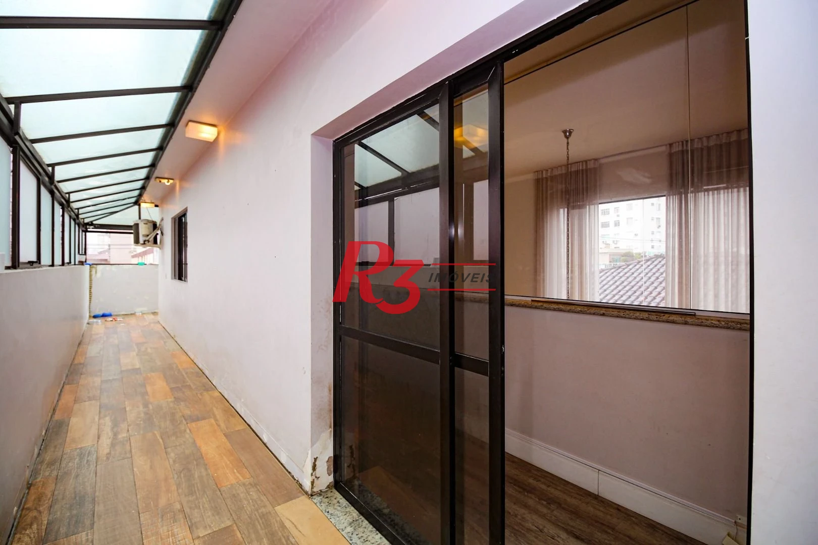 Sobrado à venda, 350 m² por R$ 2.250.000,00 - Campo Grande - Santos/SP