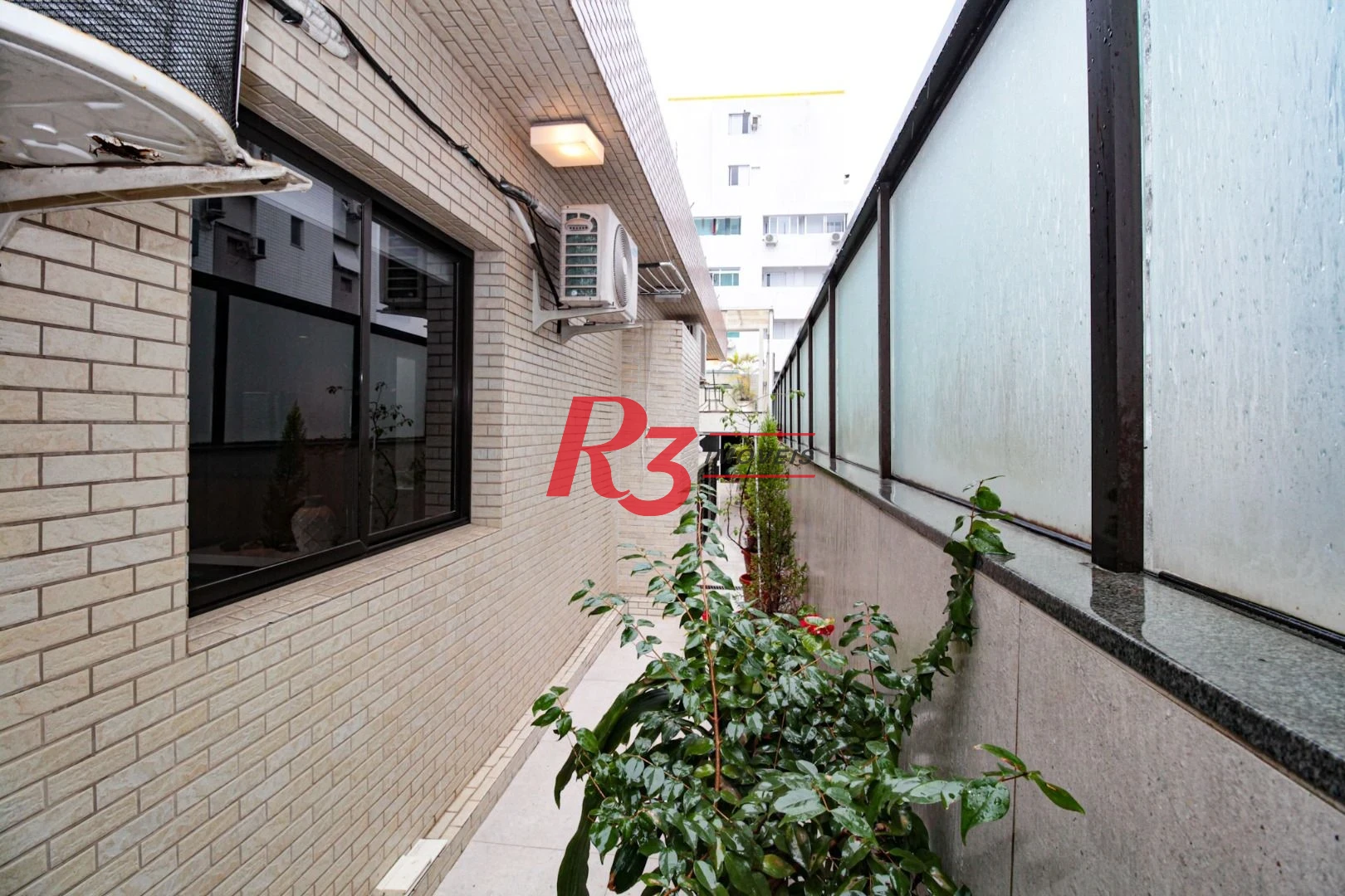 Sobrado à venda, 350 m² por R$ 2.250.000,00 - Campo Grande - Santos/SP