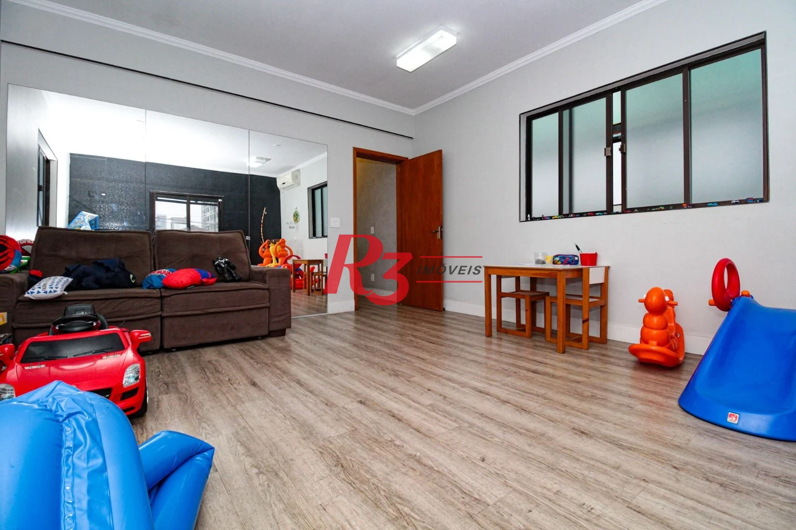 Sobrado à venda, 350 m² por R$ 2.250.000,00 - Campo Grande - Santos/SP