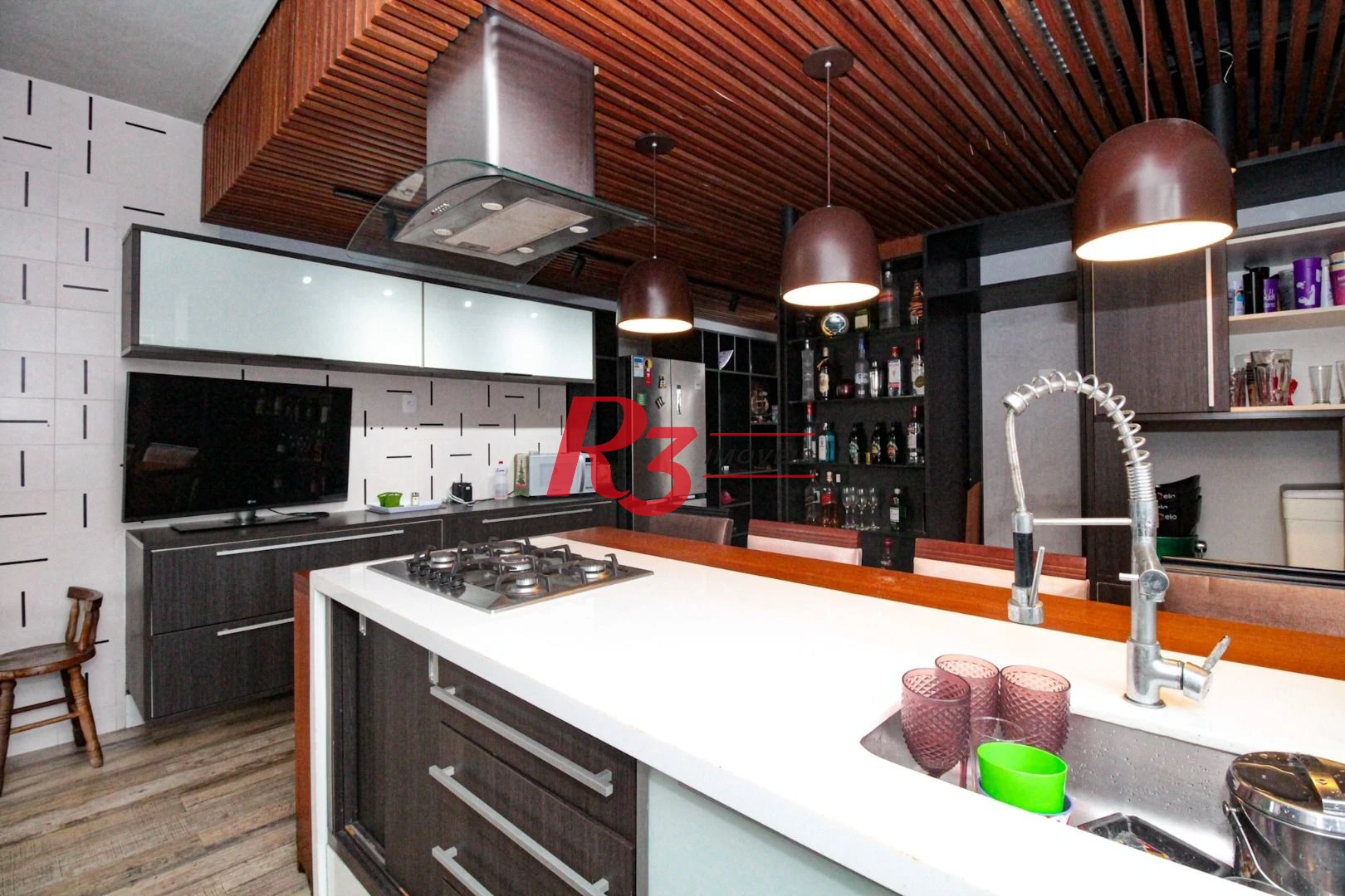 Sobrado à venda, 350 m² por R$ 2.250.000,00 - Campo Grande - Santos/SP
