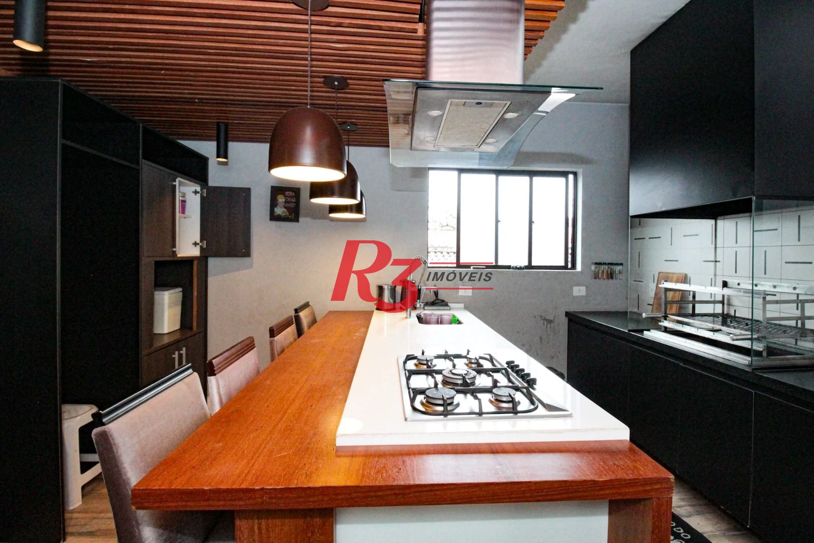 Sobrado à venda, 350 m² por R$ 2.250.000,00 - Campo Grande - Santos/SP