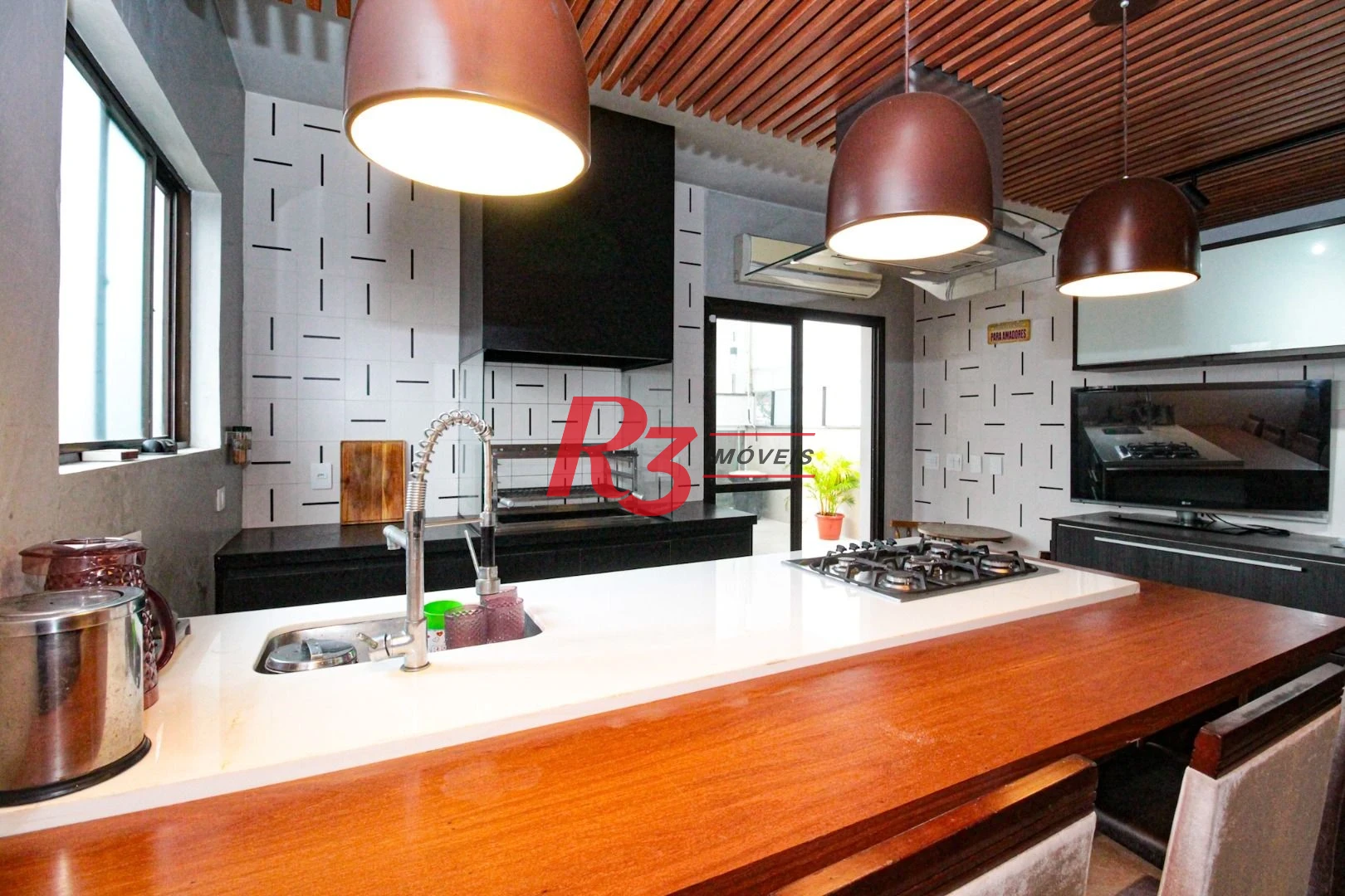 Sobrado à venda, 350 m² por R$ 2.250.000,00 - Campo Grande - Santos/SP
