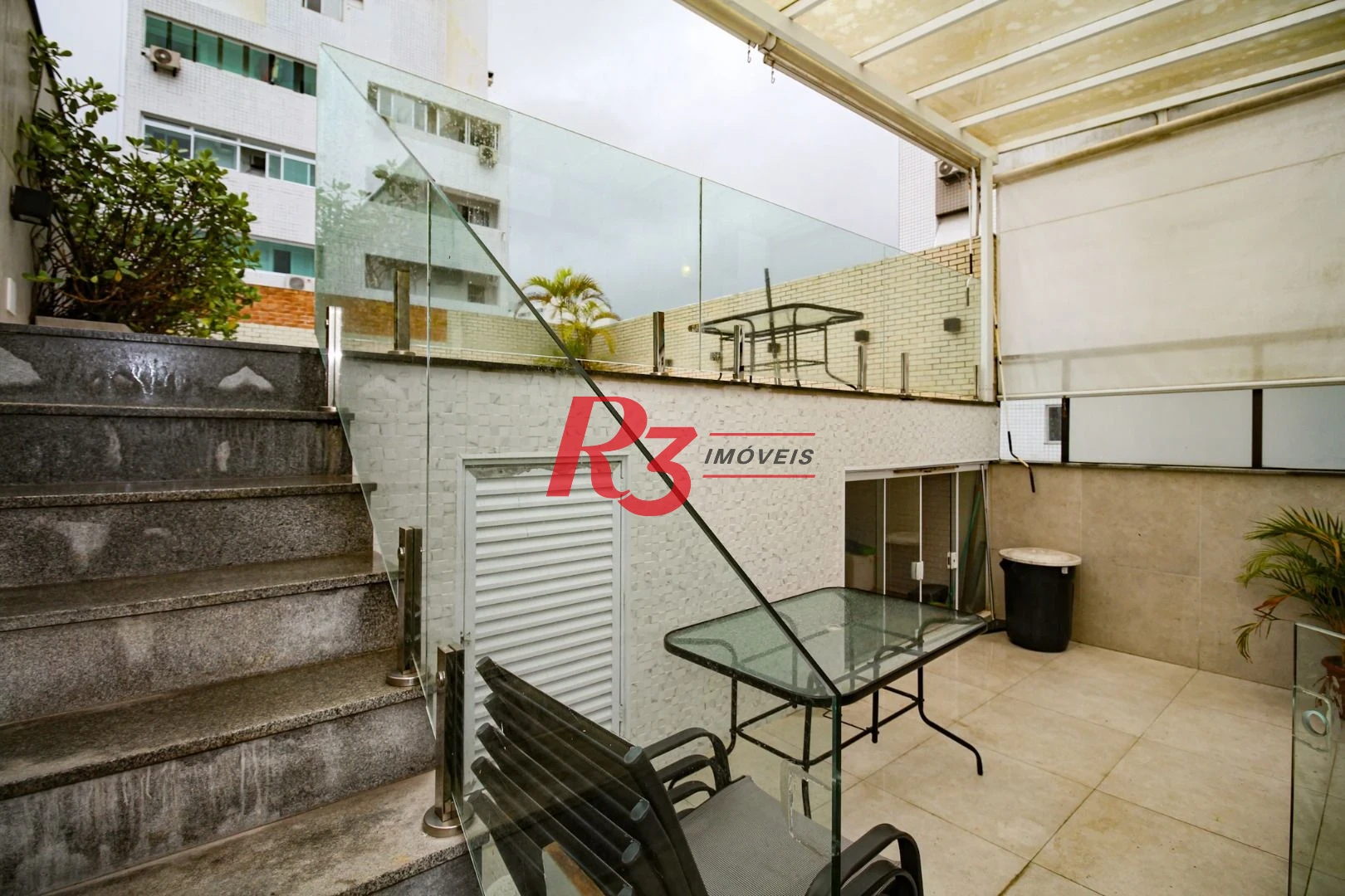 Sobrado à venda, 350 m² por R$ 2.250.000,00 - Campo Grande - Santos/SP