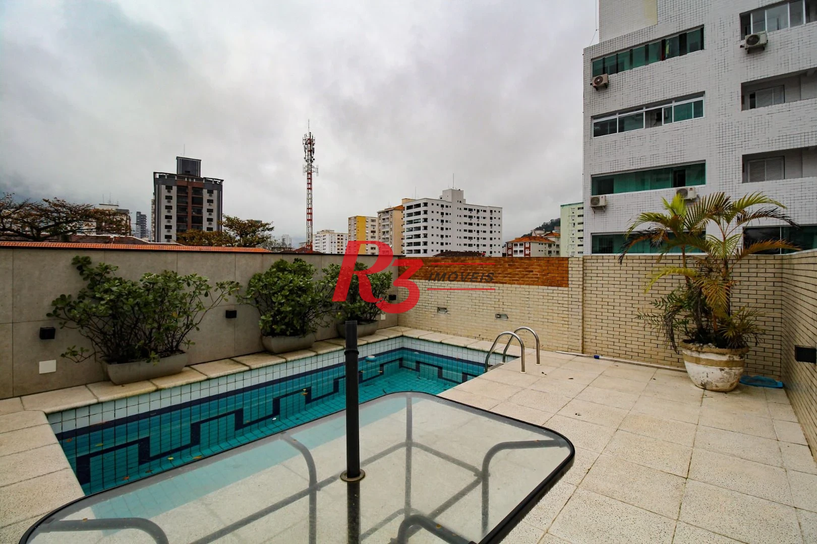 Sobrado à venda, 350 m² por R$ 2.250.000,00 - Campo Grande - Santos/SP