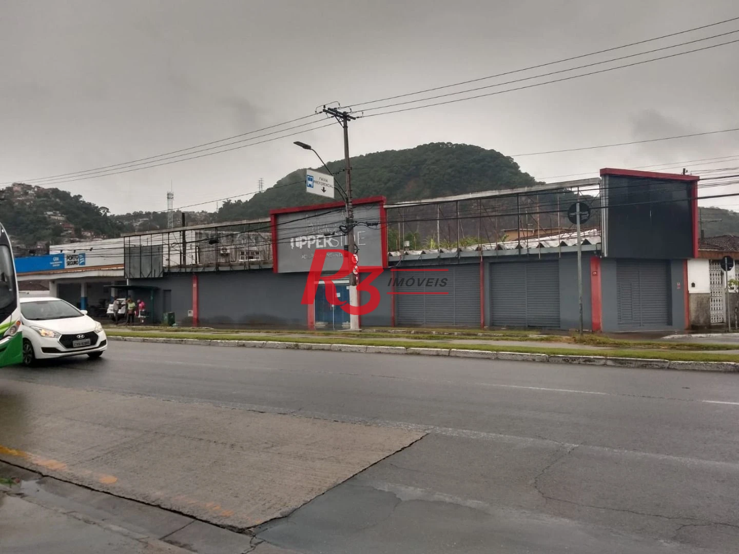 Loja para alugar, 351 m² por R$ 7.000,00/mês - Saboó - Santos/SP