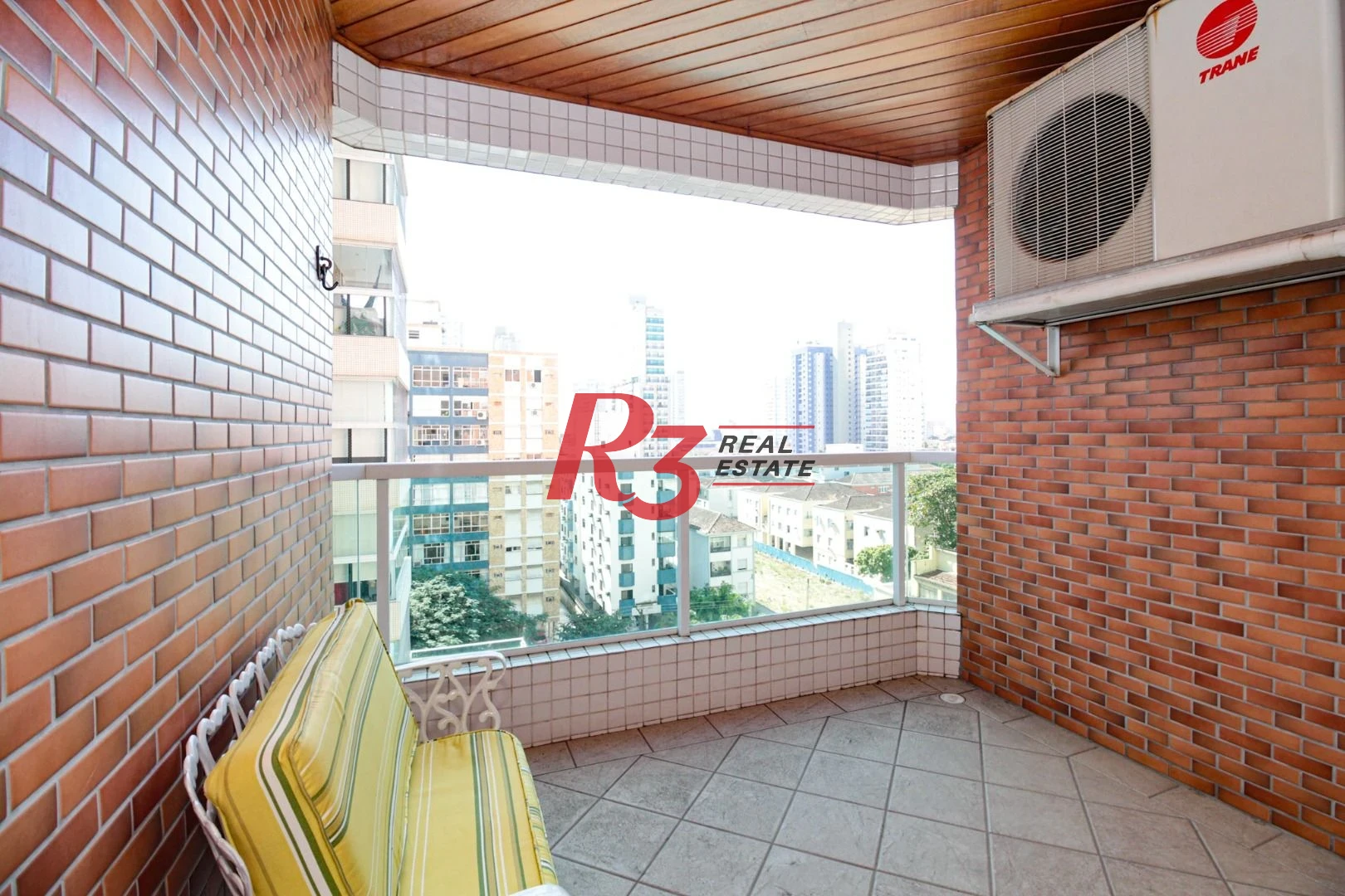 Apartamento com 2 dormitórios à venda, 115 m² por R$ 1.380.000,00 - Embaré - Santos/SP