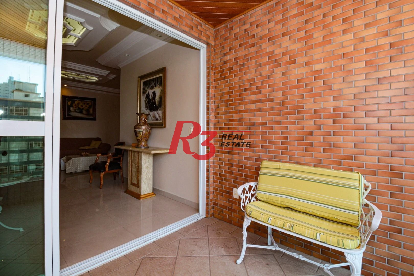Apartamento com 2 dormitórios à venda, 115 m² por R$ 1.380.000,00 - Embaré - Santos/SP