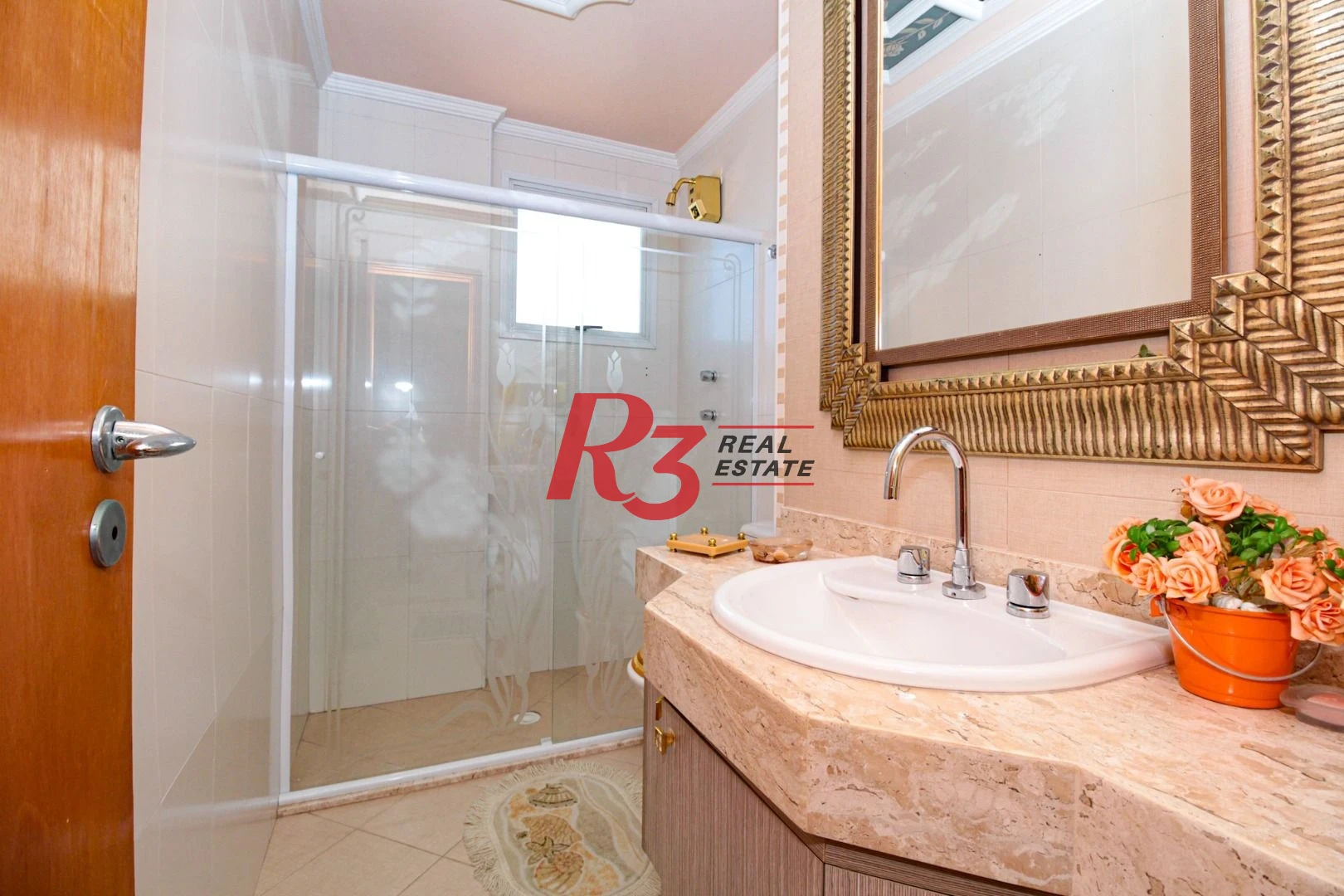 Apartamento com 2 dormitórios à venda, 115 m² por R$ 1.380.000,00 - Embaré - Santos/SP