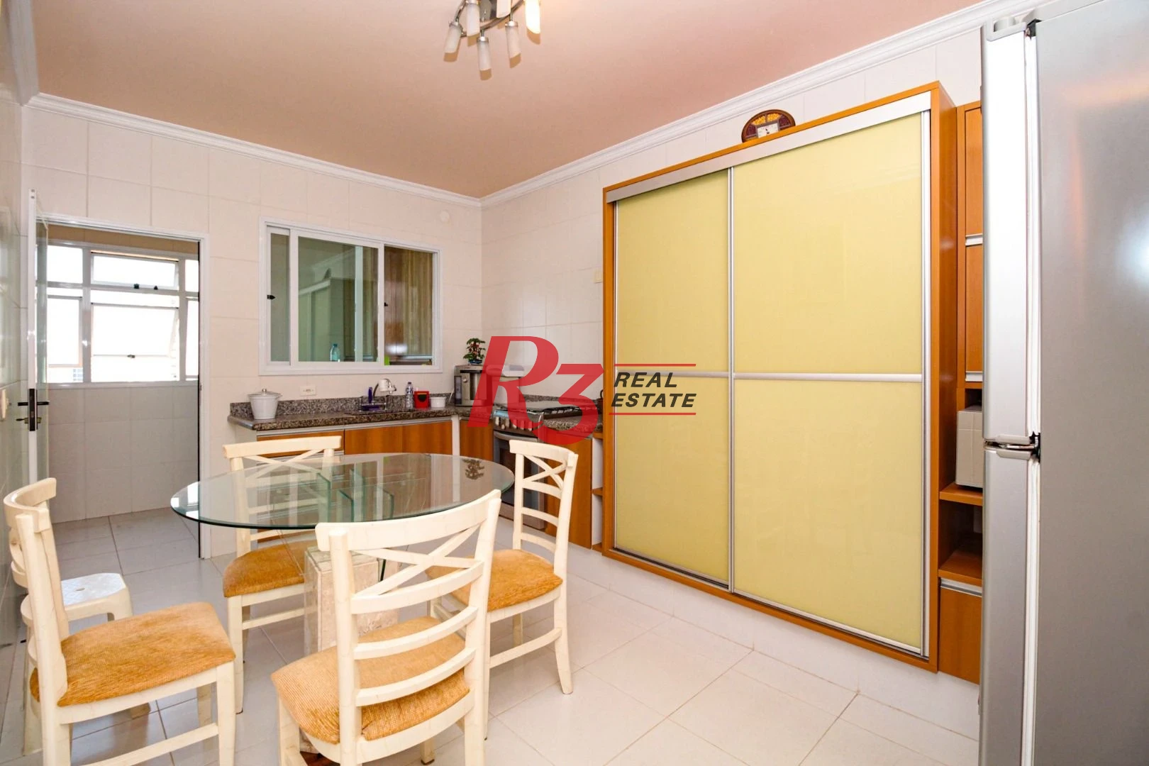 Apartamento com 2 dormitórios à venda, 115 m² por R$ 1.380.000,00 - Embaré - Santos/SP