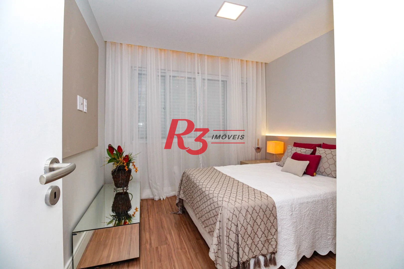 Apartamento, 130 m² - venda por R$ 999.999,00 ou aluguel por R$ 8.520,00/mês - Gonzaga - Santos/SP