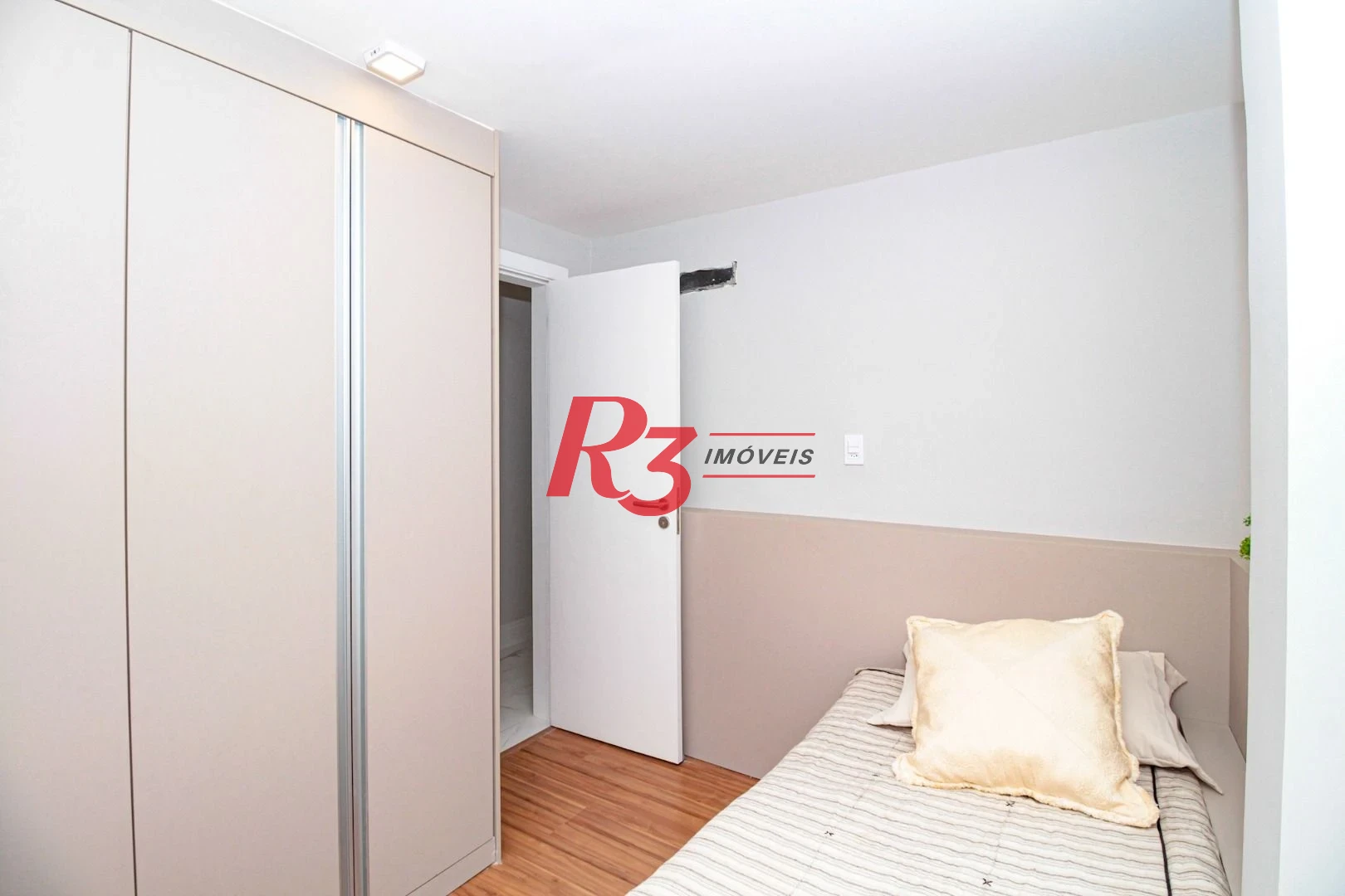Apartamento, 130 m² - venda por R$ 999.999,00 ou aluguel por R$ 8.520,00/mês - Gonzaga - Santos/SP