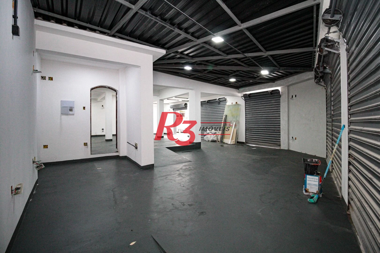 Sobrado com 2 dormitórios para alugar, 220 m² por R$ 11.000,00/mês - Marapé - Santos/SP