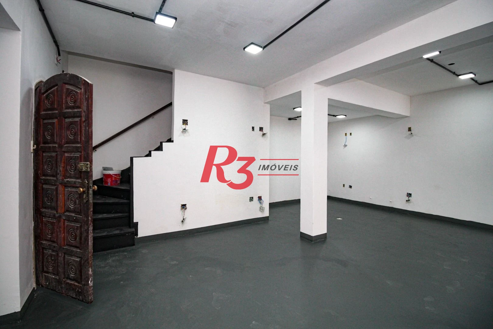 Sobrado com 2 dormitórios para alugar, 220 m² por R$ 11.000,00/mês - Marapé - Santos/SP