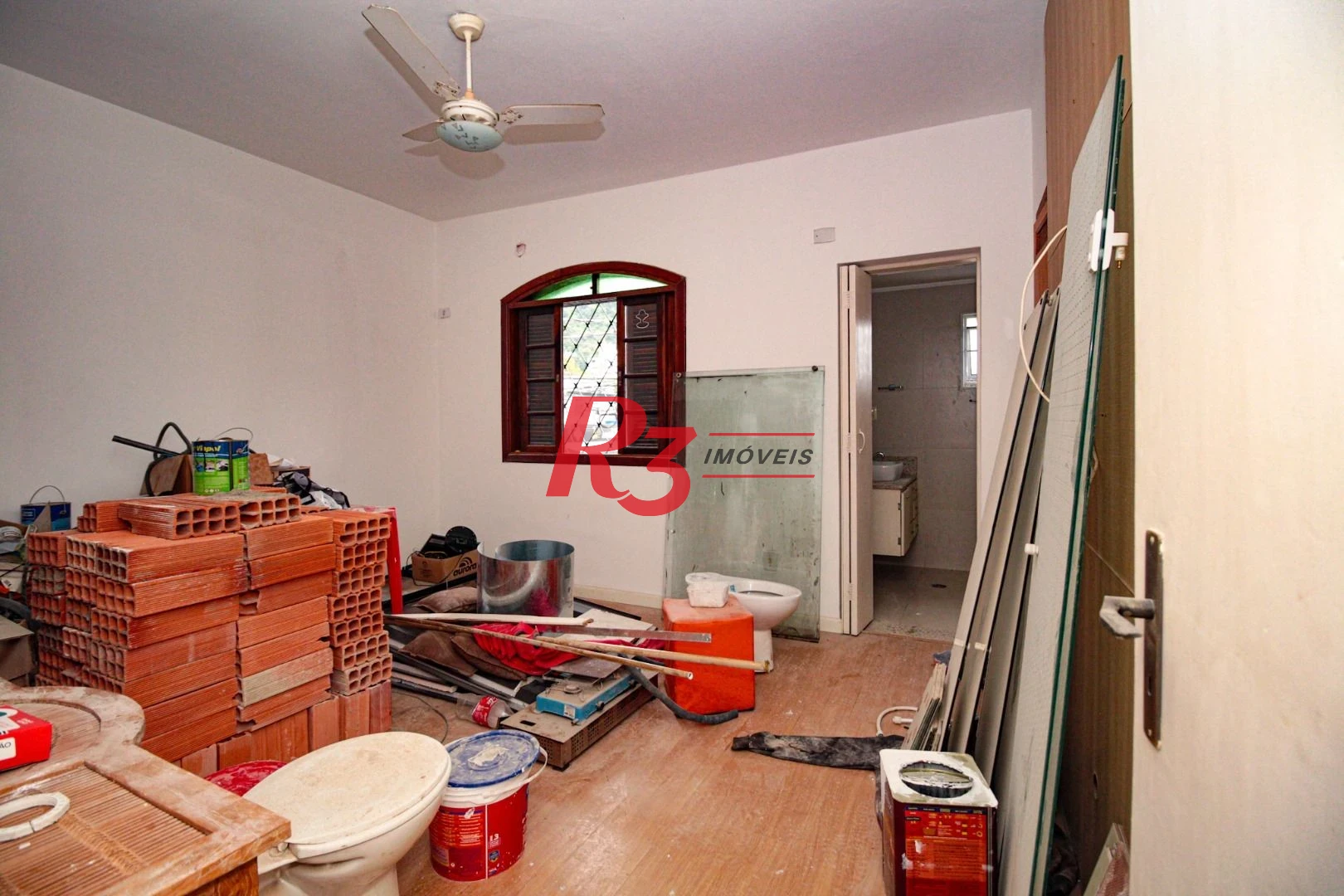 Sobrado com 2 dormitórios para alugar, 220 m² por R$ 11.000,00/mês - Marapé - Santos/SP
