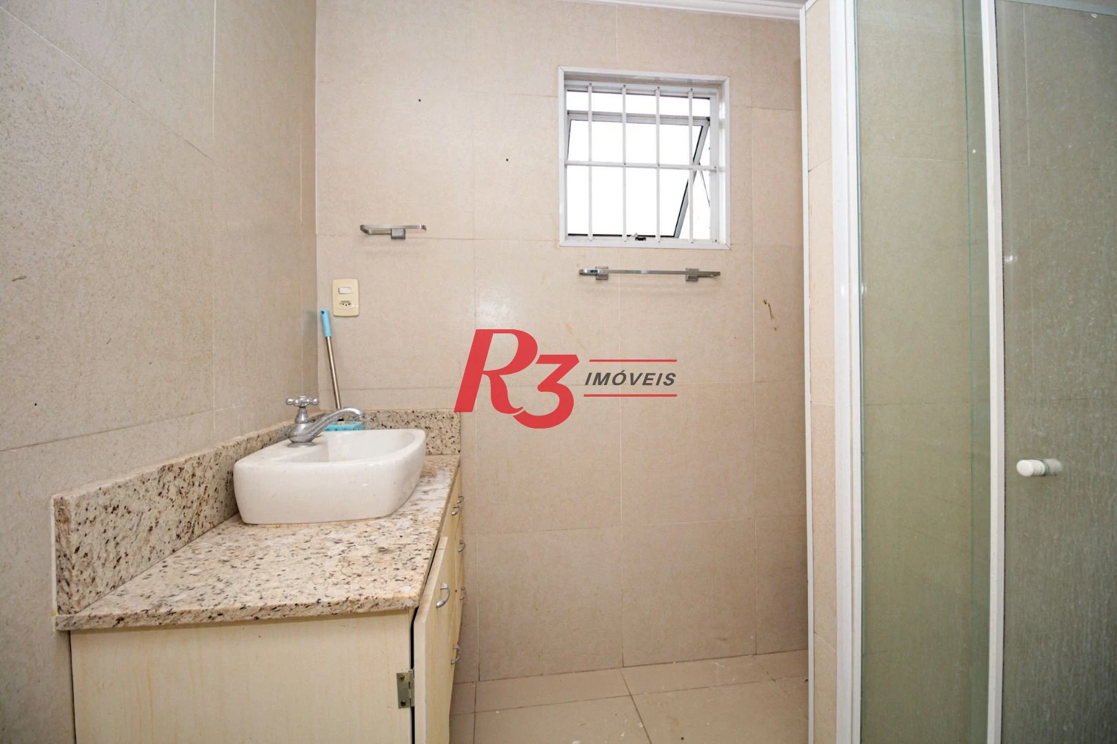 Sobrado com 2 dormitórios para alugar, 220 m² por R$ 11.000,00/mês - Marapé - Santos/SP