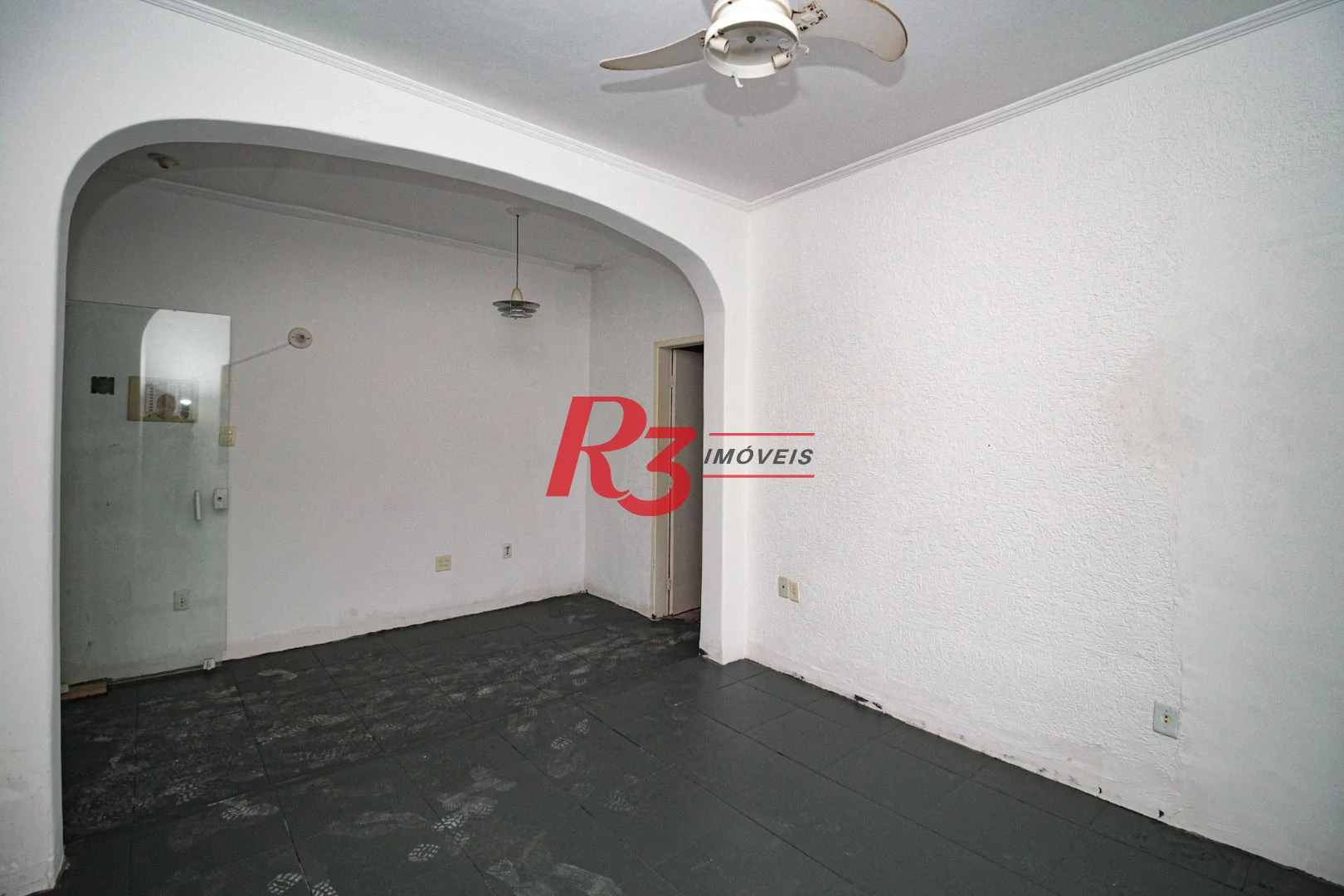 Sobrado com 2 dormitórios para alugar, 220 m² por R$ 11.000,00/mês - Marapé - Santos/SP