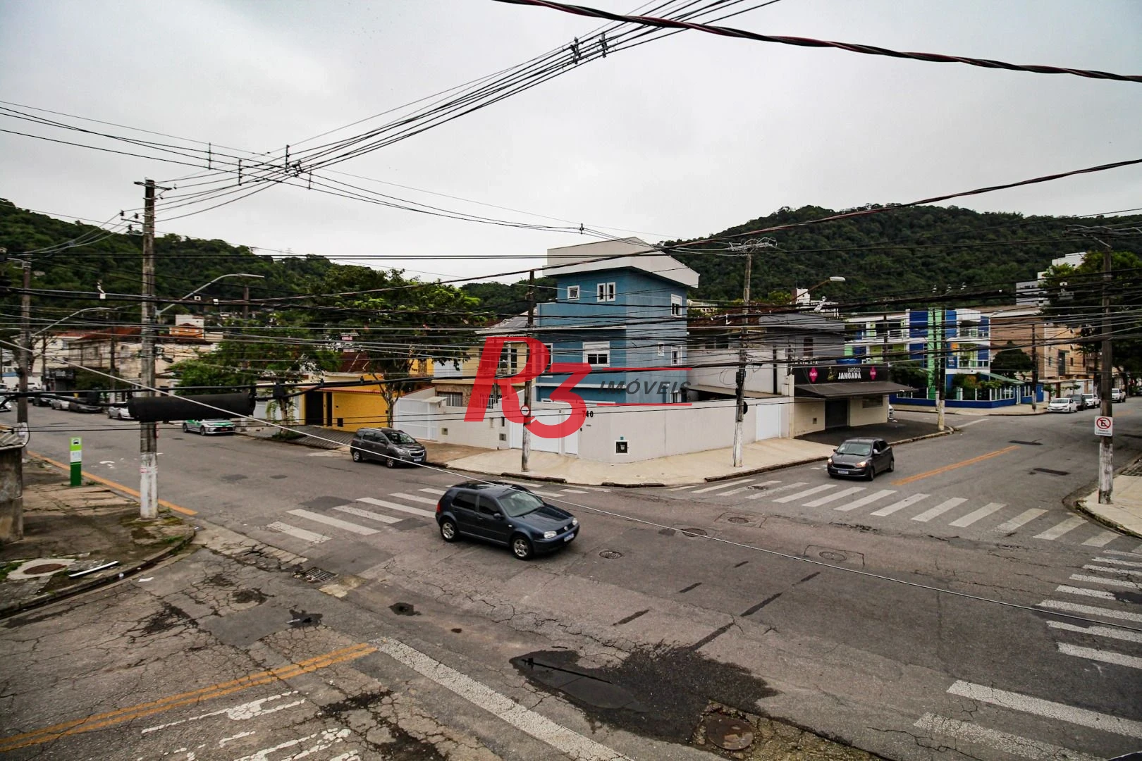 Sobrado com 2 dormitórios para alugar, 220 m² por R$ 11.000,00/mês - Marapé - Santos/SP