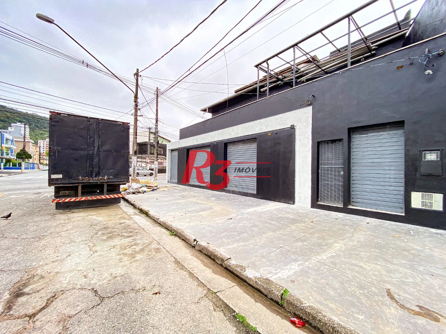 Sobrado com 2 dormitórios para alugar, 220 m² por R$ 11.000,00/mês - Marapé - Santos/SP